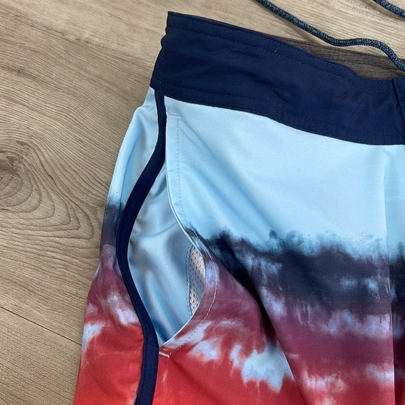 🔹O'NEILL- DAYDREAM CRUZER BOARD SHORTS - Picture 7 of 10